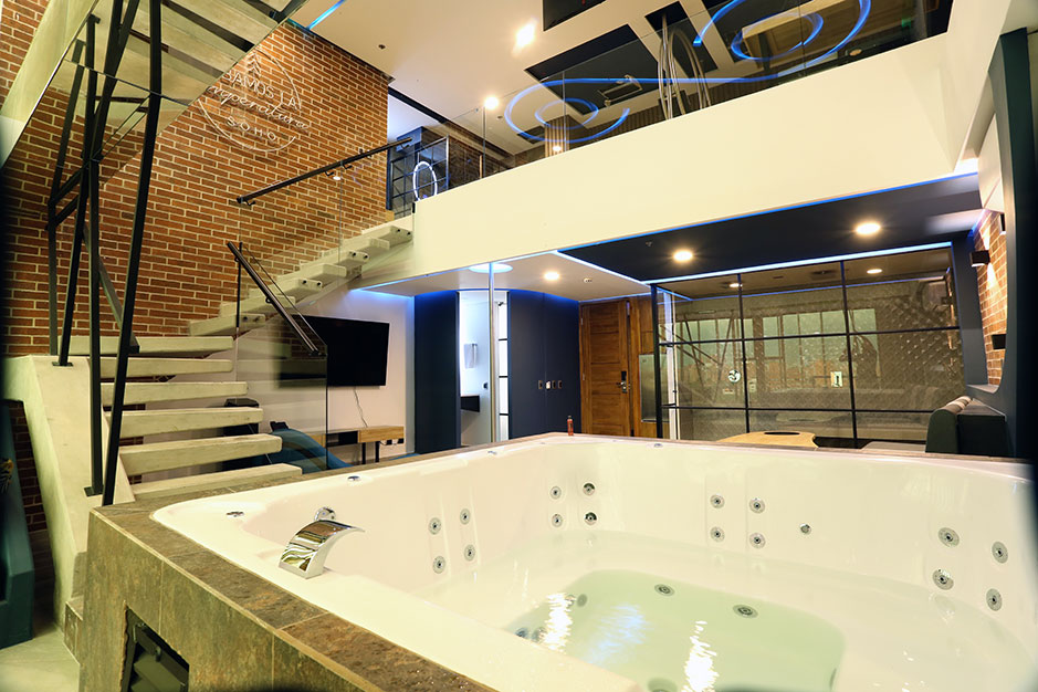 FOTO SUITE PRESIDENCIAL